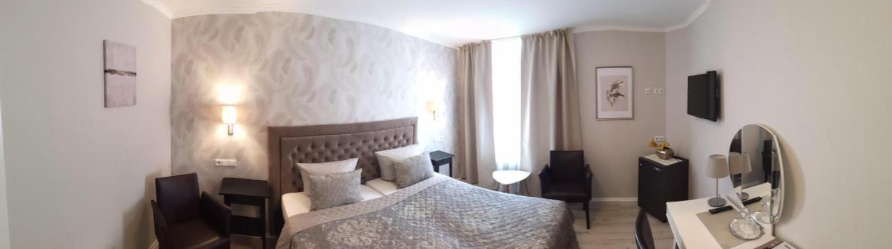 Hotel Loehr Baden-Baden Bagian luar foto